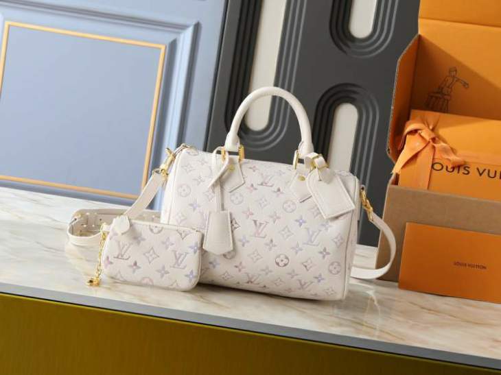 Picture of Louis Vuitton Handbags _SKUfw210843826fw